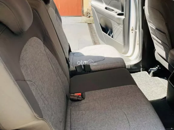 Hyundai Stargazer 1.5 AT Tiêu chuẩn 2022 - Hộp số tự động, không gian rộng rãi phù hợp gia đình