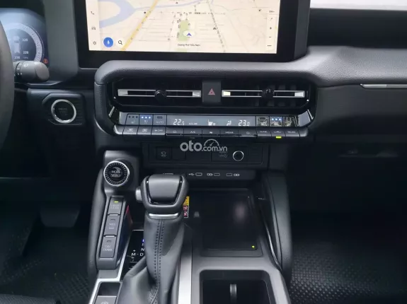 Toyota Land Cruiser Prado VX 2025 - All new lướt 5000km