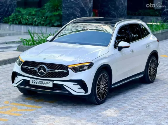 Mercedes-Benz GLC 300 4Matic V1 2024 - BAO ĐẬU BANK 70-90% (Ib Zalo tư vấn trực tiếp 24/7)