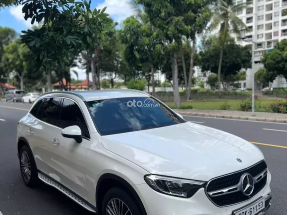 Mercedes-Benz GLC 200 4Matic 2023 - SUV sang trọng với công nghệ hiện đại