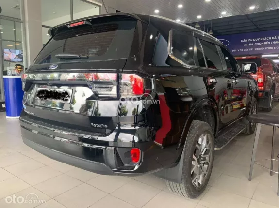 Ford Everest Titanium 2.0L AT 4WD 2023 - FORD EVEREST TITANIUM Bi-Turbo 2023, xe đi rất ít 3v