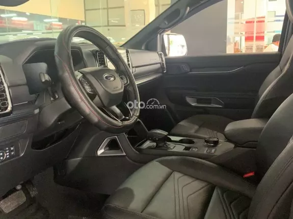 Ford Everest Titanium 2.0L AT 4WD 2023 - FORD EVEREST TITANIUM Bi-Turbo 2023, xe đi rất ít 3v