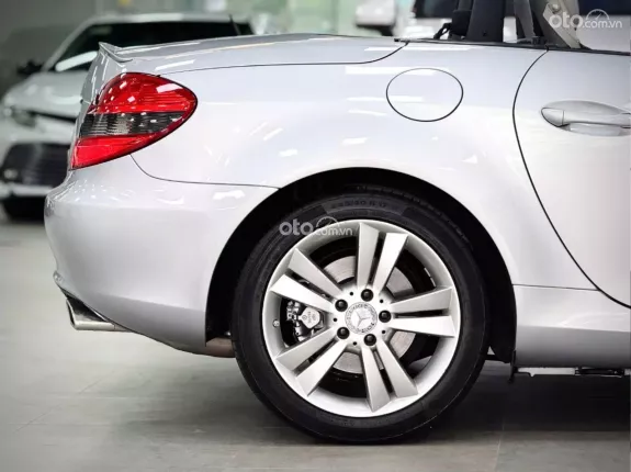 Mercedes-Benz SLK 350 2009 - Model 2010 “Mũi Tên Bạc”