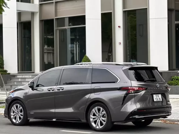 Toyota Sienna Platinum 2.5L AT FWD 2021 - Full option Platinum Hybrid hiếm, 2 ghế thương gia option 200 triệu