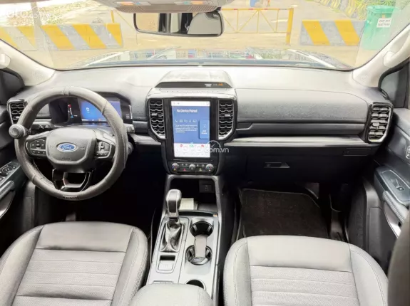 Ford Everest Sport 2.0 AT 4x2 2025 - FORD EVEREST SPORT 2025 PHIÊN BẢN THỂ THAO 1 CHỦ TỪ ĐẦU
