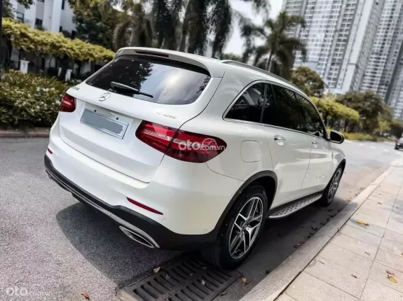 Mercedes-Benz GLC 300 4Matic 2017 - Trắng nâu da bò