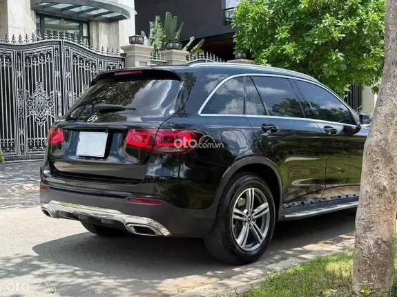 Mercedes-Benz GLC 200 2022 - Đen kem
