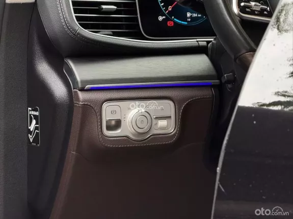 Mercedes-Benz GLS 450 4Matic 2022 - BAO ĐẬU BANK 70-90% (Ib Zalo tư vấn trực tiếp 24/7)