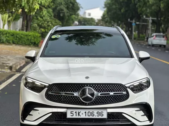 Mercedes-Benz GLC 300 4Matic V1 2024 - All New 2024 HUD Kính Siêu Lướt