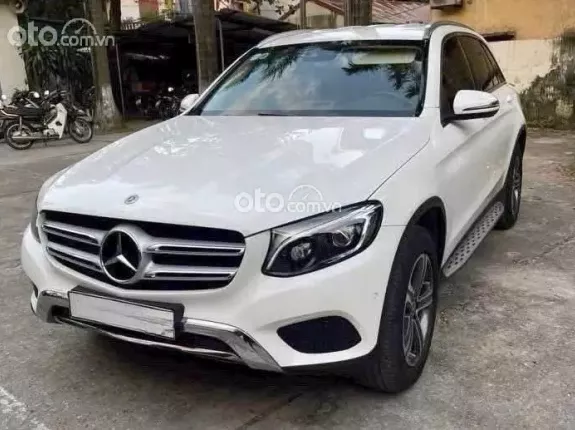 Mercedes-Benz GLC 250 4Matic 2017 - Chạy 4,6v km siêu mới