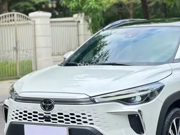 Toyota Corolla Cross 1.8 V  2024 - Xe 1 chủ, zin nguyên, trang bị an toàn Toyota Safety Sense