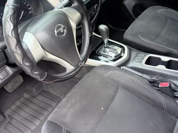 Nissan Navara EL 2.5 AT 2019 - Trang bị an toàn đầy đủ, hỗ trợ ngân hàng 70%