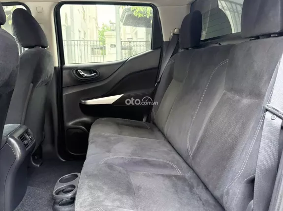 Nissan Navara EL 2.5 AT 2019 - Trang bị an toàn đầy đủ, hỗ trợ ngân hàng 70%