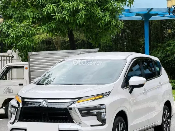 Mitsubishi Xpander AT Premium 2025 - 1.5AT nhập Indonesia, odo 19900km, full option, màn hình 9 inch