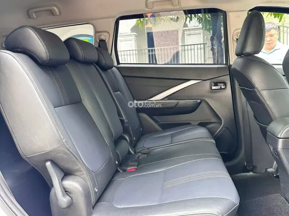 Mitsubishi Xpander AT Premium 2025 - 1.5AT nhập Indonesia, odo 19900km, full option, màn hình 9 inch
