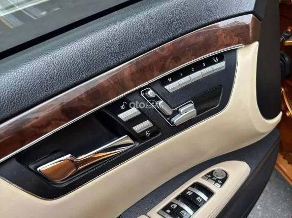 Mercedes-Benz S500 2008 - Trang bị nhiều phụ kiện