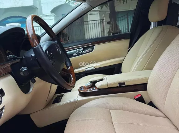 Mercedes-Benz S500 2008 - Trang bị nhiều phụ kiện