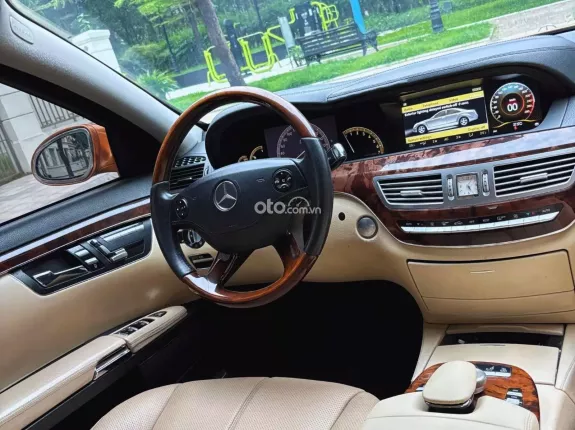 Mercedes-Benz S500 2008 - Trang bị nhiều phụ kiện