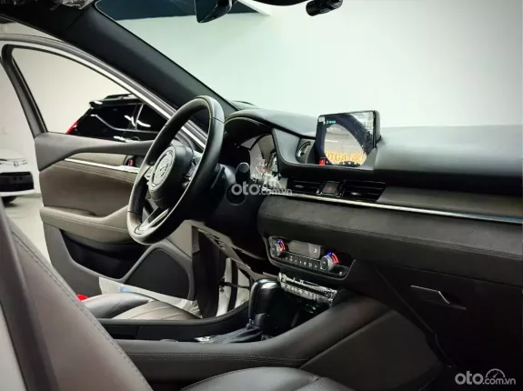 Mazda 6 2.5L Signature Premium 2023 - Đẳng Cấp Sedan Hạng D