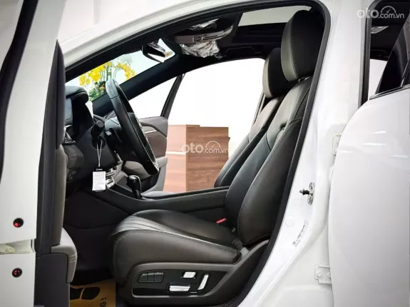 Mazda 6 2.5L Signature Premium 2023 - Đẳng Cấp Sedan Hạng D