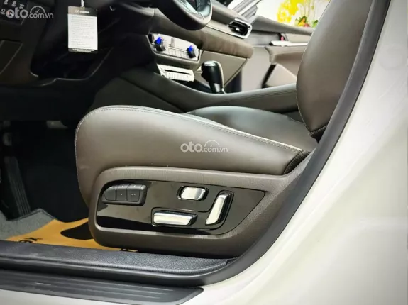 Mazda 6 2.5L Signature Premium 2023 - Đẳng Cấp Sedan Hạng D