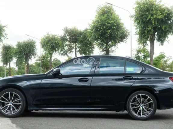 BMW 320i Sport Line 2024 - Siêu lướt 9.100km cực đẹp