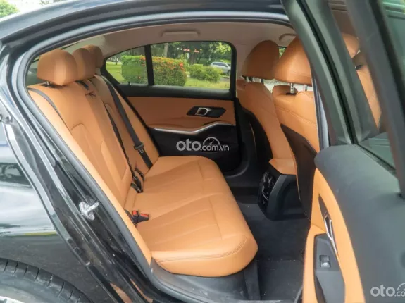 BMW 320i Sport Line 2024 - Siêu lướt 9.100km cực đẹp