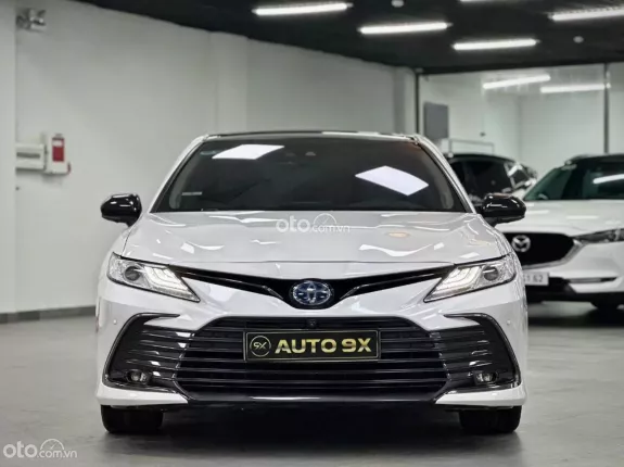 Toyota Camry 2.5HV 2022 - Model 2023 Siêu Lướt - Đẳng Cấp Chủ Tịch