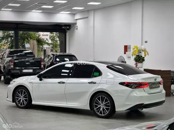 Toyota Camry 2.5HV 2022 - Model 2023 Siêu Lướt - Đẳng Cấp Chủ Tịch