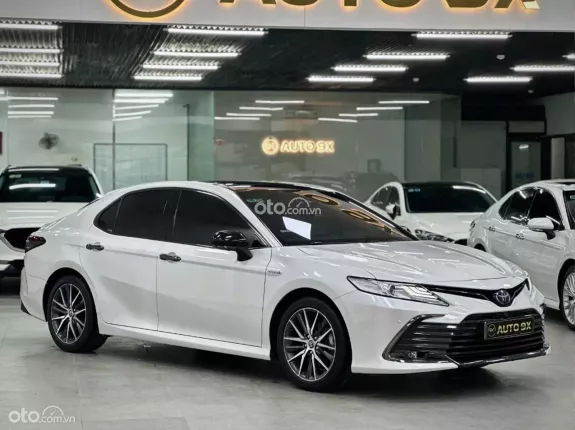 Toyota Camry 2.5HV 2022 - Model 2023 Siêu Lướt - Đẳng Cấp Chủ Tịch