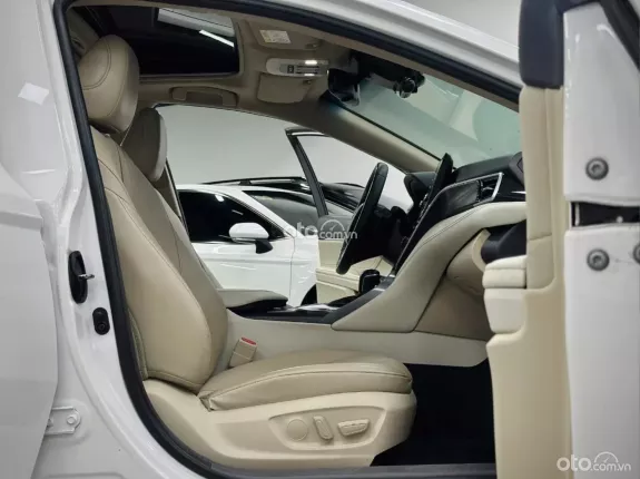 Toyota Camry 2.5HV 2022 - Model 2023 Siêu Lướt - Đẳng Cấp Chủ Tịch