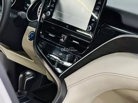 Toyota Camry 2.5HV 2022 - Model 2023 Siêu Lướt - Đẳng Cấp Chủ Tịch