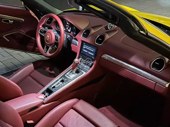 Porsche 718 Boxster 2024 - Siêu xe mui trần thể thao sang trọng