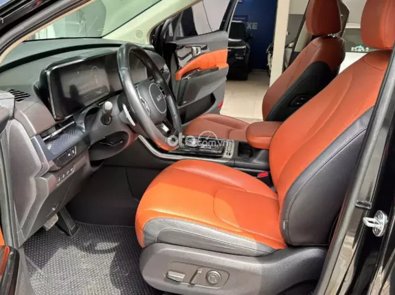 Kia Carnival 3.5G Signature 2022 - Xe biển Hà Nội. Full lịch sử hãng