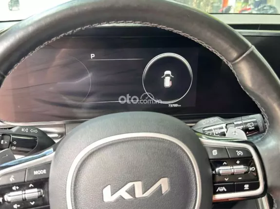 Kia Carnival 3.5G Signature 2022 - Xe biển Hà Nội. Full lịch sử hãng