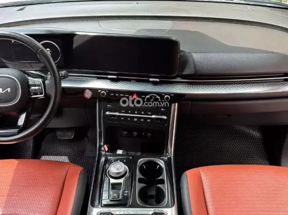 Kia Carnival 3.5G Signature 2022 - Xe biển Hà Nội. Full lịch sử hãng