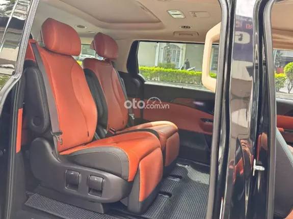 Kia Carnival 3.5G Signature 2022 - Xe biển Hà Nội. Full lịch sử hãng
