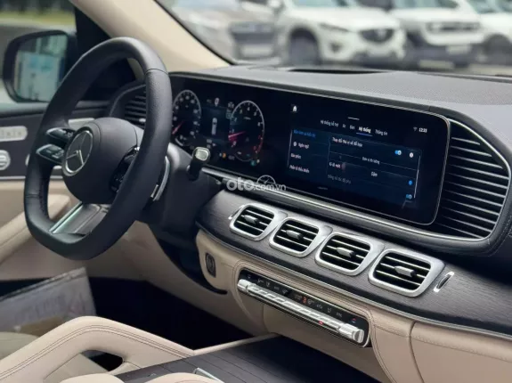 Mercedes-Benz GLS 450 2025 - BẢN GIỚI HẠN CHỈ 30 XE TOÀN VIỆT NAM