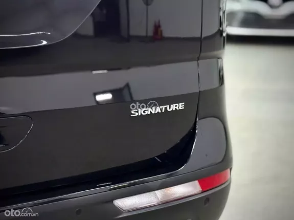 Kia Carnival 3.5G Signature 2022 - FULL XĂNG MODEL 2023
