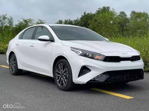 Kia K3 1.6 Luxury 2025 - Siêu lướt, tên tư nhân 1 chủ từ mới