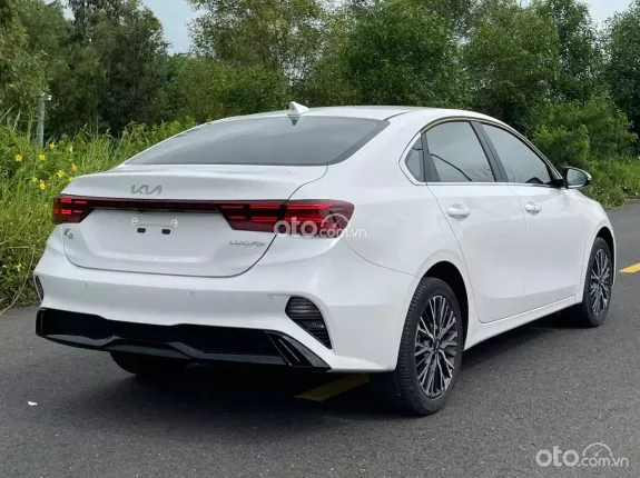 Kia K3 1.6 Luxury 2025 - Siêu lướt, tên tư nhân 1 chủ từ mới
