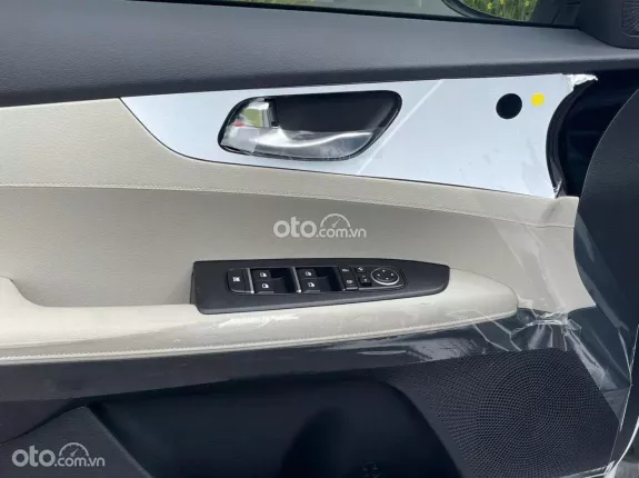 Kia K3 1.6 Luxury 2025 - Siêu lướt, tên tư nhân 1 chủ từ mới