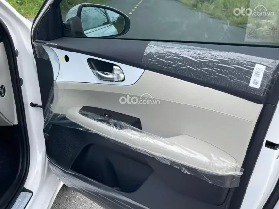 Kia K3 1.6 Luxury 2025 - Siêu lướt, tên tư nhân 1 chủ từ mới