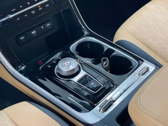 Kia Carnival 2.2D Premium 2022 - MODEL 2023 Siêu Lướt - Full lịch sử bảo dưỡng hãng
