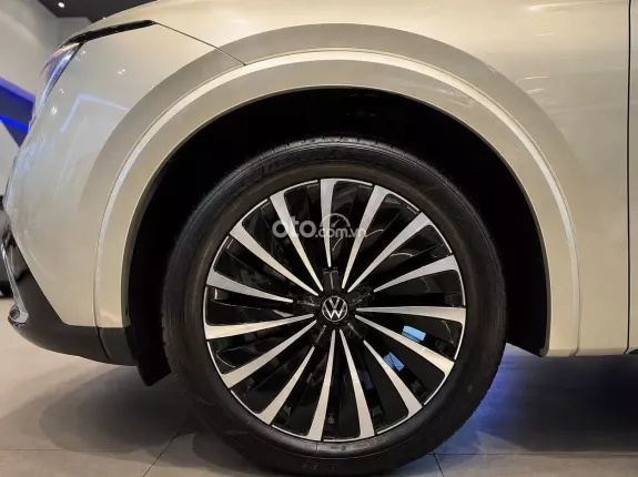 Volkswagen Viloran Luxury 2026 - 🎁 Giảm thêm tiền mặt & Tặng thêm phụ kiện khi liên hệ trực tiếp: 0979 753 204 Mr Thắng