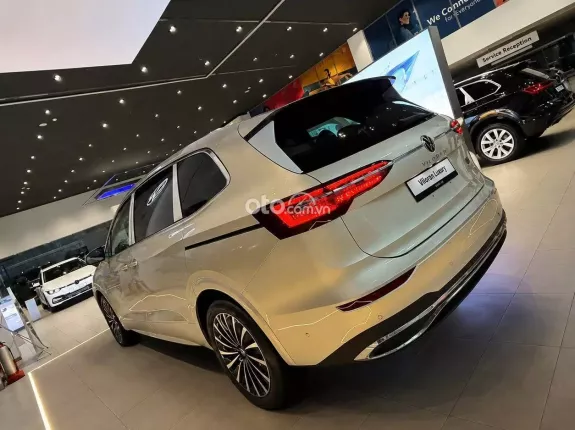 Volkswagen Viloran Luxury 2026 - 🎁 Giảm thêm tiền mặt & Tặng thêm phụ kiện khi liên hệ trực tiếp: 0979 753 204 Mr Thắng