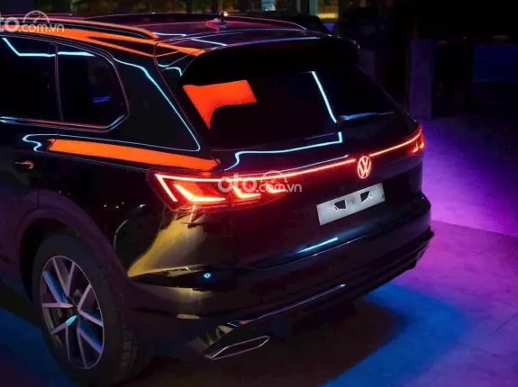 Volkswagen Touareg 2024 - 🎁 Giảm thêm tiền mặt & Tặng thêm phụ kiện khi liên hệ trực tiếp! LH: 0979 753 204 Mr Thắng
