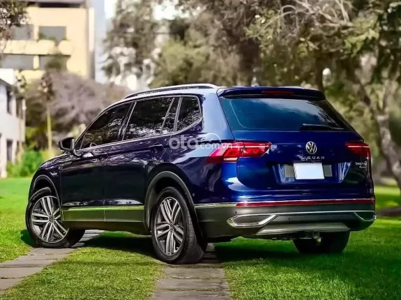 Volkswagen Tiguan Facelift 2023 - 🎁 Giảm thêm tiền mặt & Tặng thêm phụ kiện khi liên hệ trực tiếp: 0979 753 204 Mr Thắng