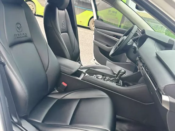Mazda 3 Sedan 1.5L Deluxe 2025 - SIÊU LƯỚT