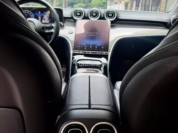 Mercedes-Benz C300 AMG 2022 - All New 2023 form mẫu mới